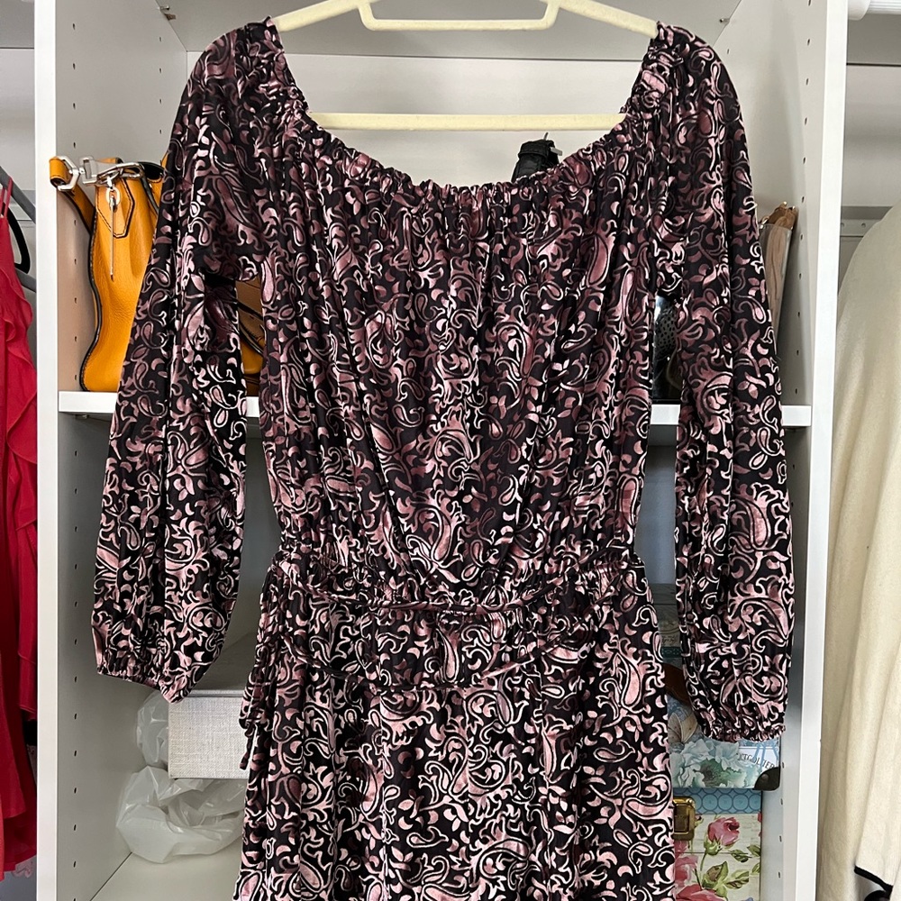 Ecoté NWT Long Sleeve Velour Paisley Romper Size Medium